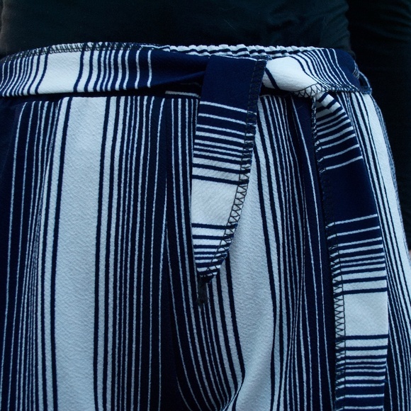 Vintage Striped Clam Diggers - Picture 3 of 4